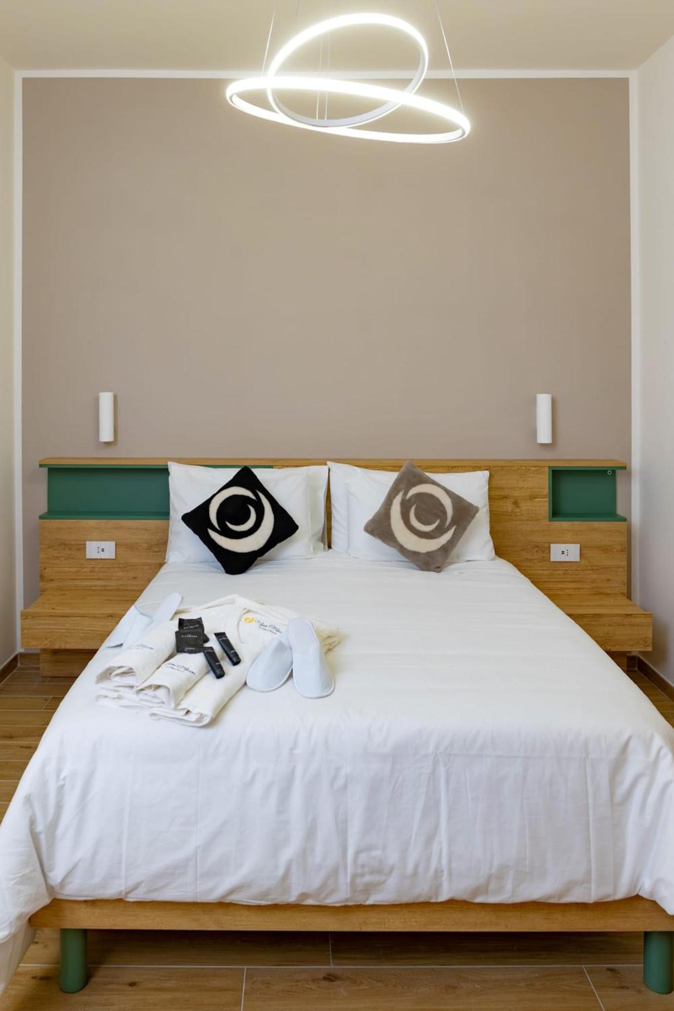 Three Moons Boutique House/Calypso Leilighet Salerno Eksteriør bilde