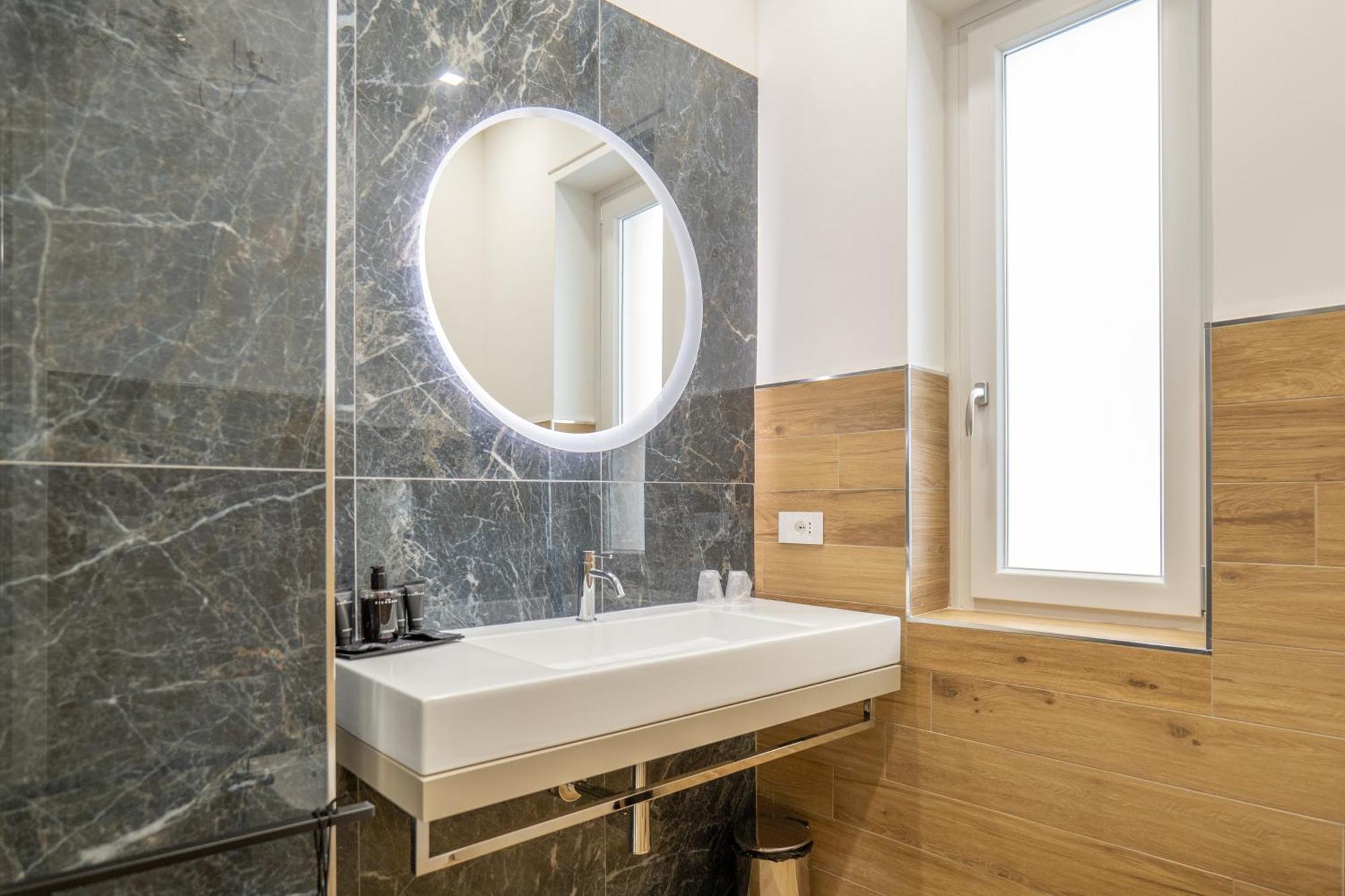 Three Moons Boutique House/Calypso Leilighet Salerno Eksteriør bilde